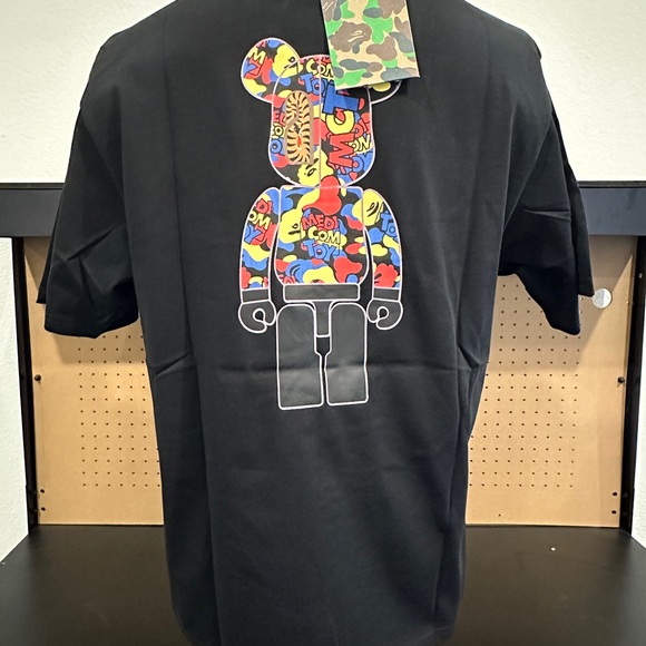 BAPE x Medicom Toy Camo Bear Tee
Black - Picture 2 of 6